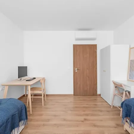 Bright Design Loft With Balcony Lägenhet *