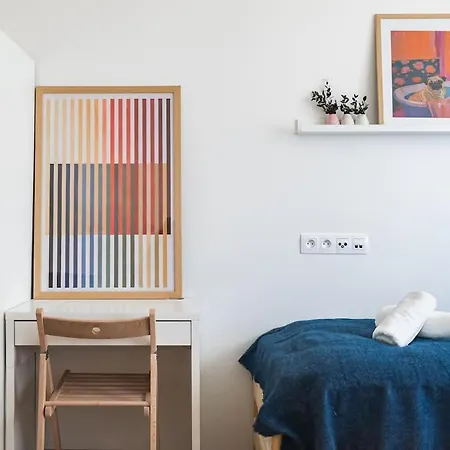 Bright Design Loft With Balcony Lägenhet