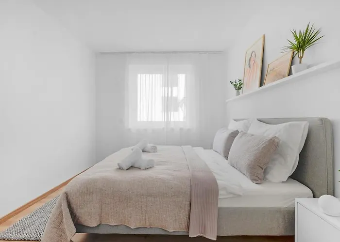 Bright Design Loft With Balcony Братислава