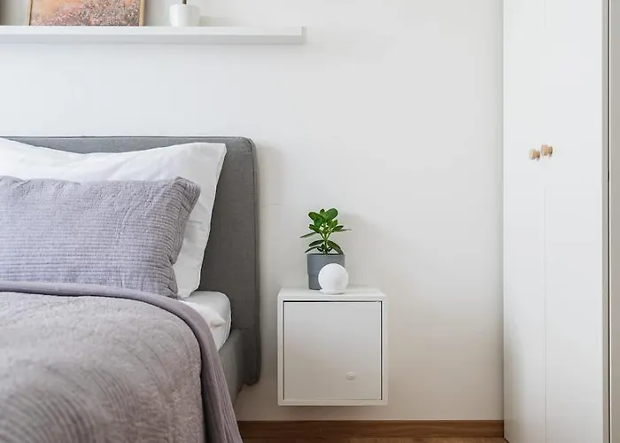 Bright Design Loft With Balcony Апартаменти *