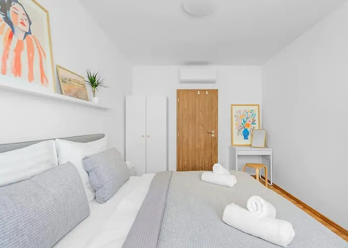 Bright Design Loft With Balcony Bratislava