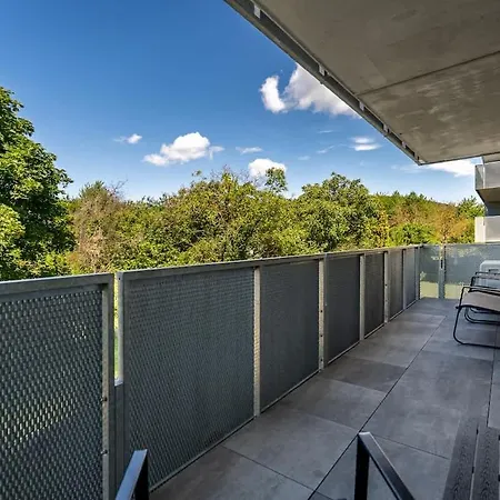 Bright Design Loft With Balcony *
