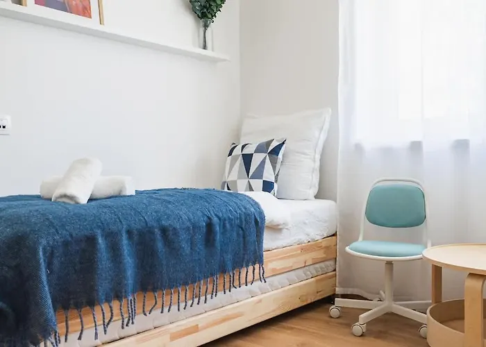 Bright Design Loft With Balcony 아파트